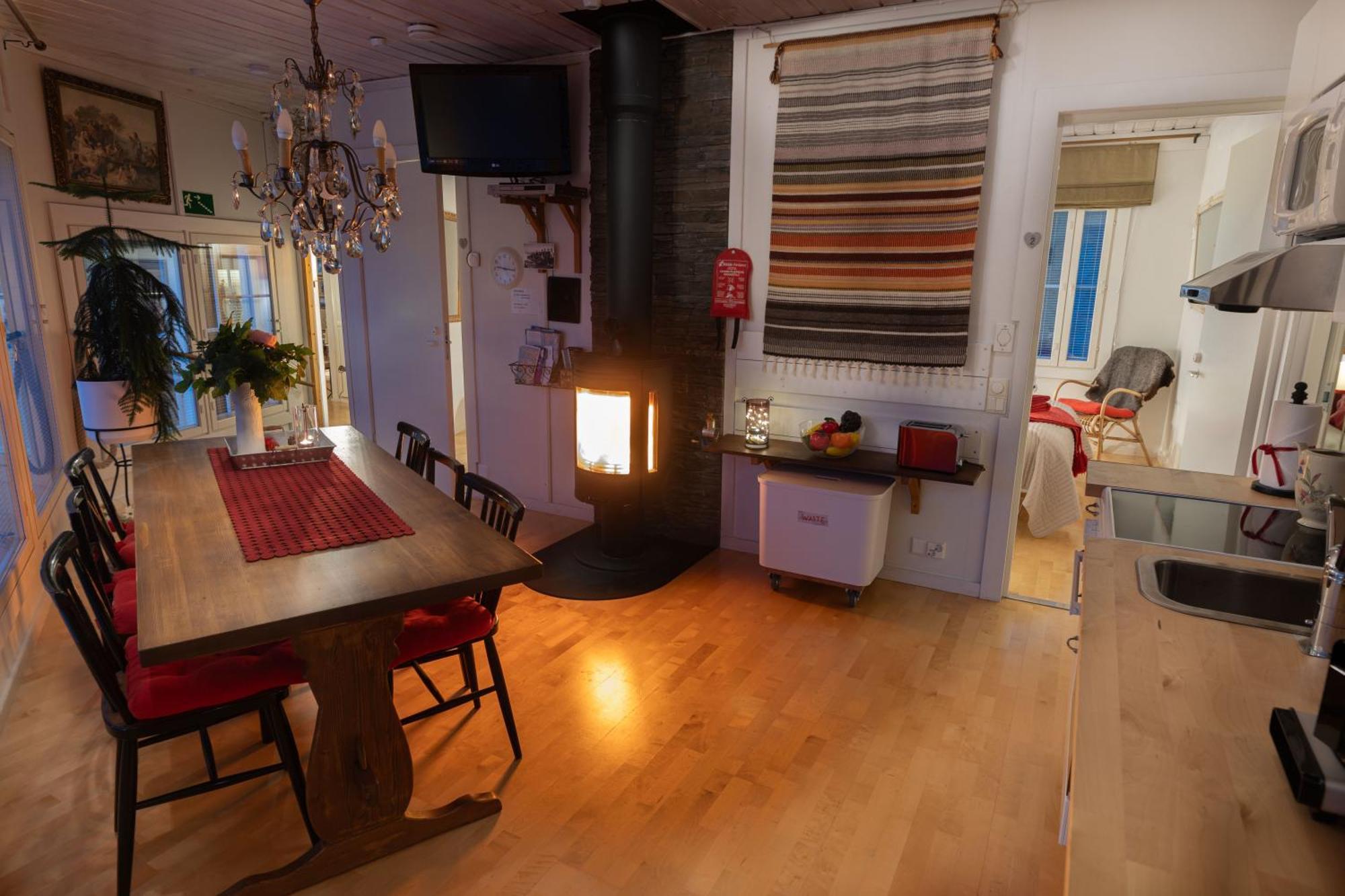Aaria Bed And Breakfast Rovaniemi Buitenkant foto